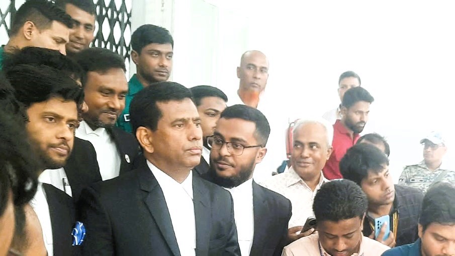 সেনা কর্মকর্তাদের কোন জেলে রাখা হবে সিদ্ধান্ত নেবে সরকার: চিফ প্রসিকিউটর